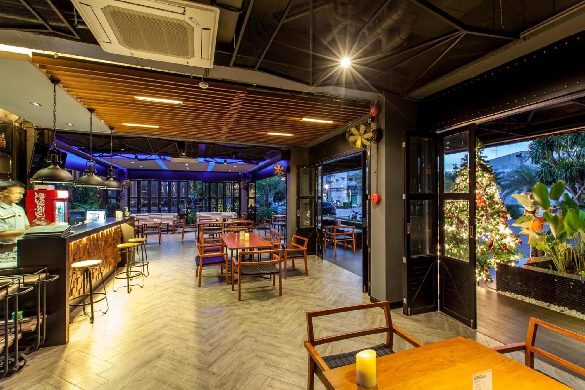 Loft Mania Boutique Hotel Chumphon Exterior foto