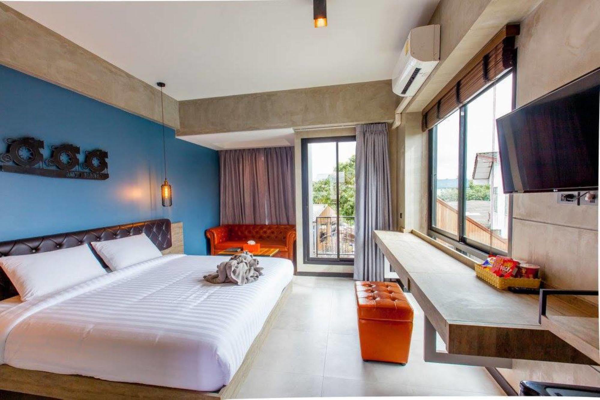 Loft Mania Boutique Hotel Chumphon Exterior foto