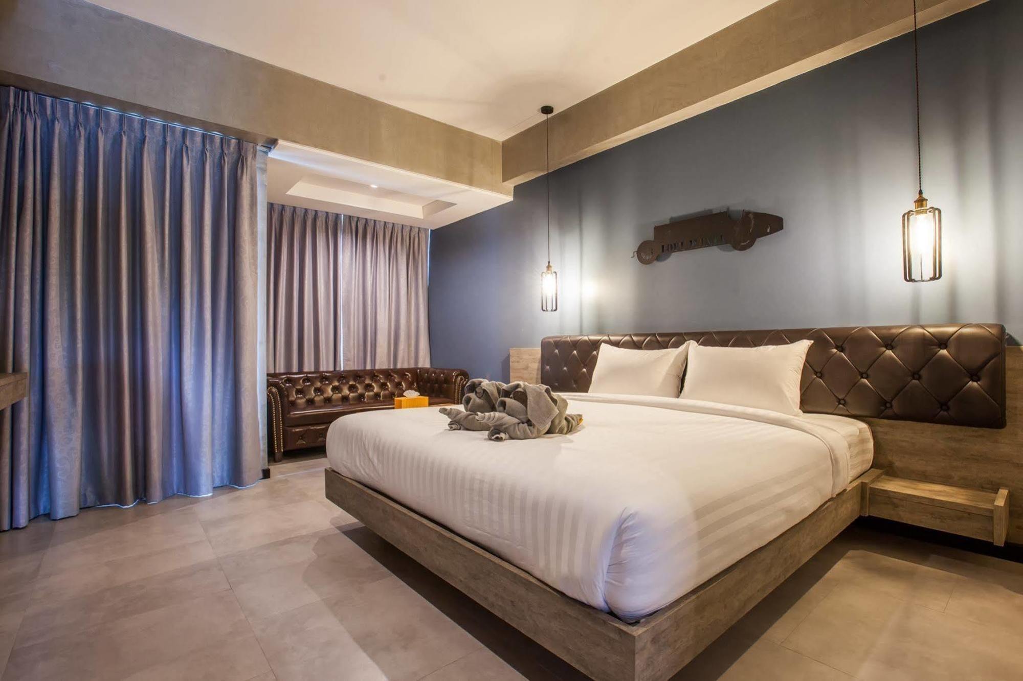 Loft Mania Boutique Hotel Chumphon Exterior foto